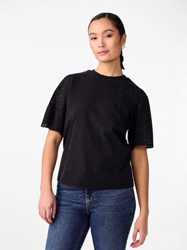 Y.A.S - YAS Lex Ss Top W Emb Sleeves