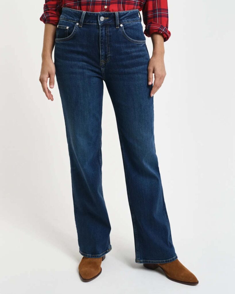 0056545_slim-fit-flared-jeans