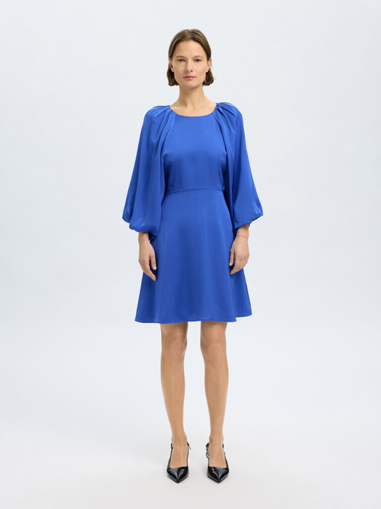 SELECTED FEMME - SLF LAURINA 3/4 SHORT OPEN BACK DRESS