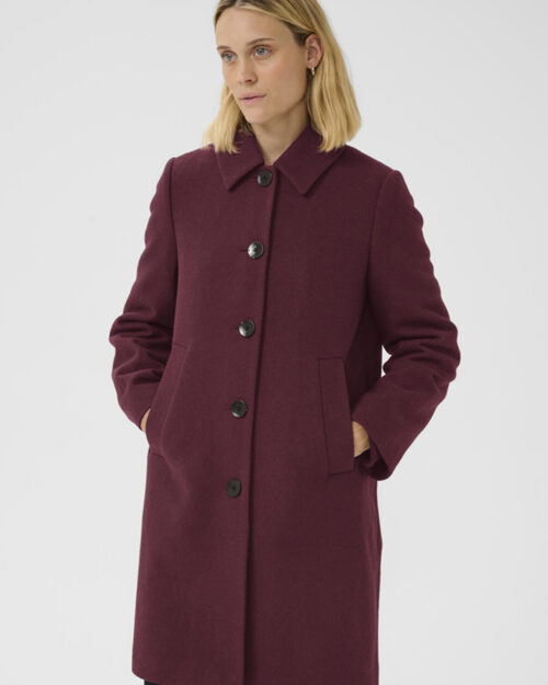 Part Two - KAMILLAS COAT