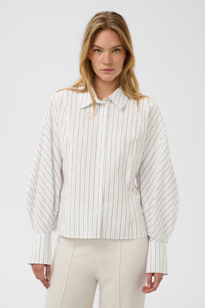 SOAKED IN LUXURY - SL NOELLE BALLOON SHIRT